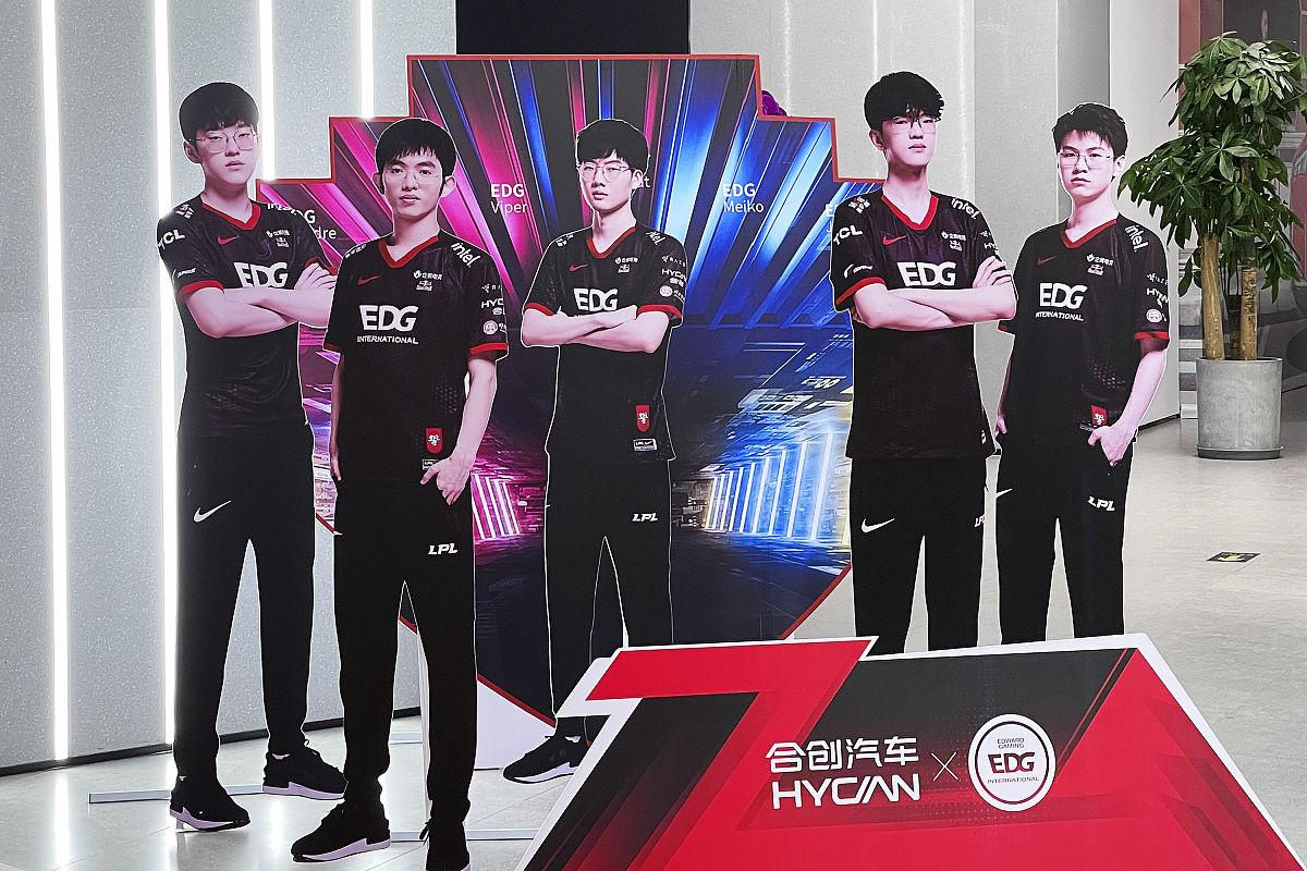 关于JackeyLove迎来七赛季高光表现，IG球迷沸腾！的信息