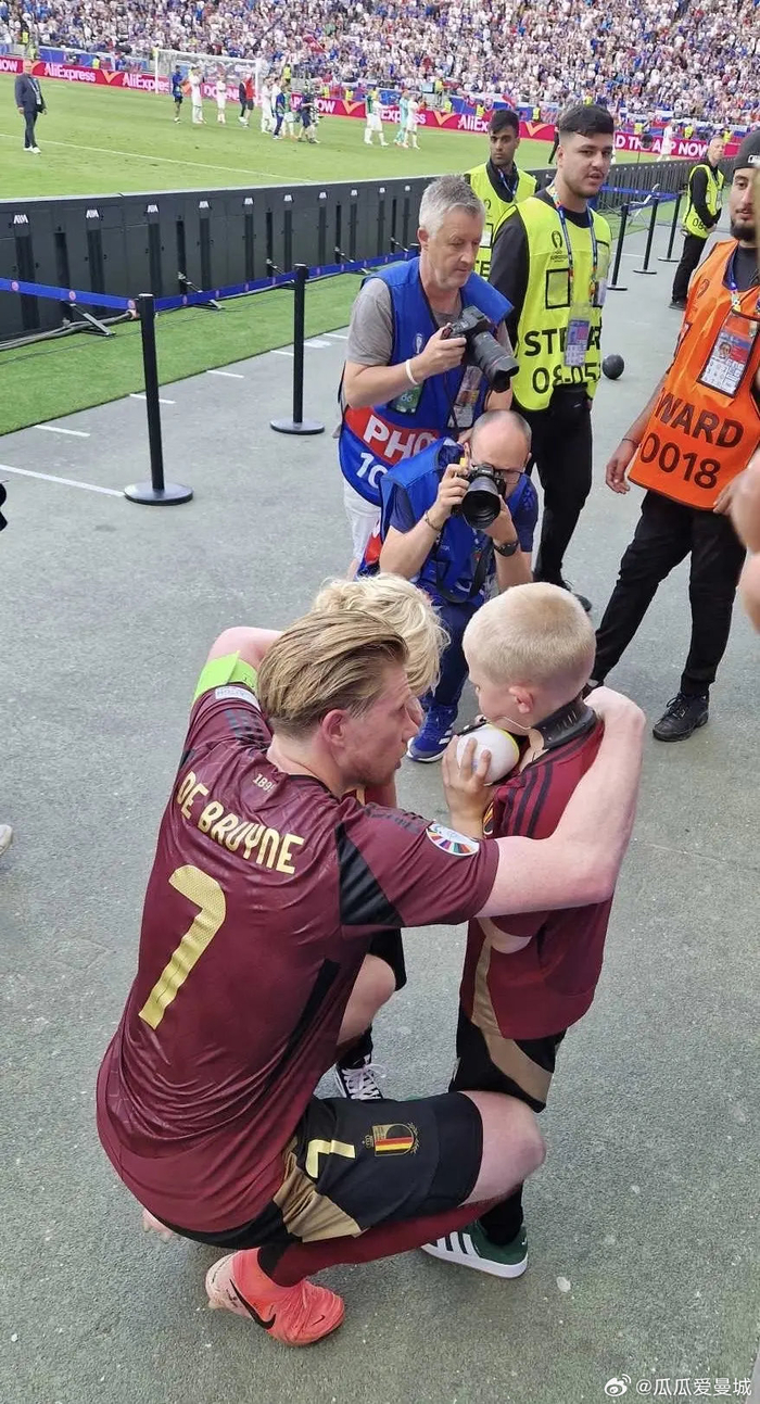 关于德布劳内新星大胜表现惊艳，塞尔维亚队未来可期！的信息