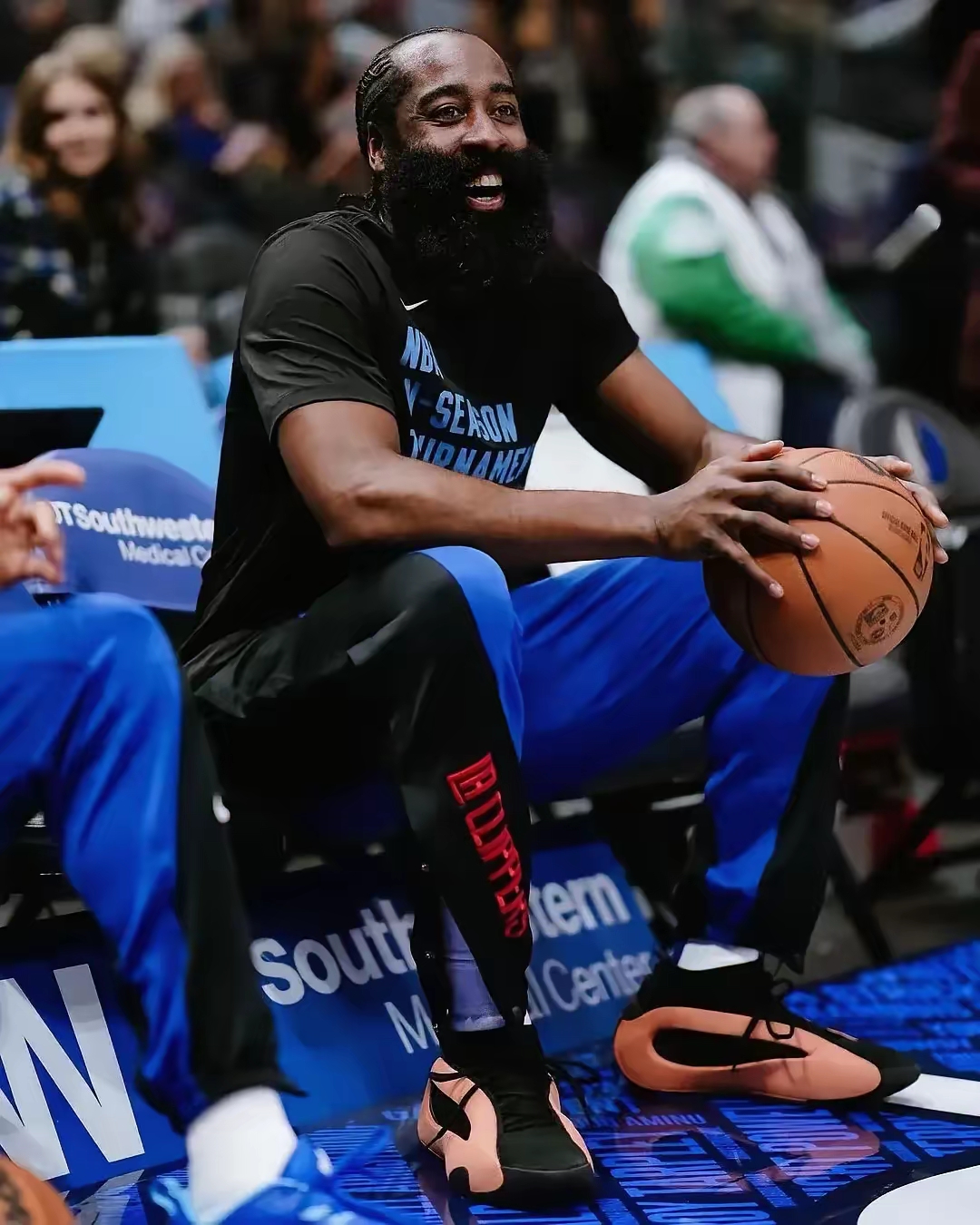 包含哈登连续十二场比赛得分超过赛事规则更新,法国队挑战极限!的词条 包含哈登连续十二场比赛得分超过赛事规则更新,法国队挑战极限!的词条